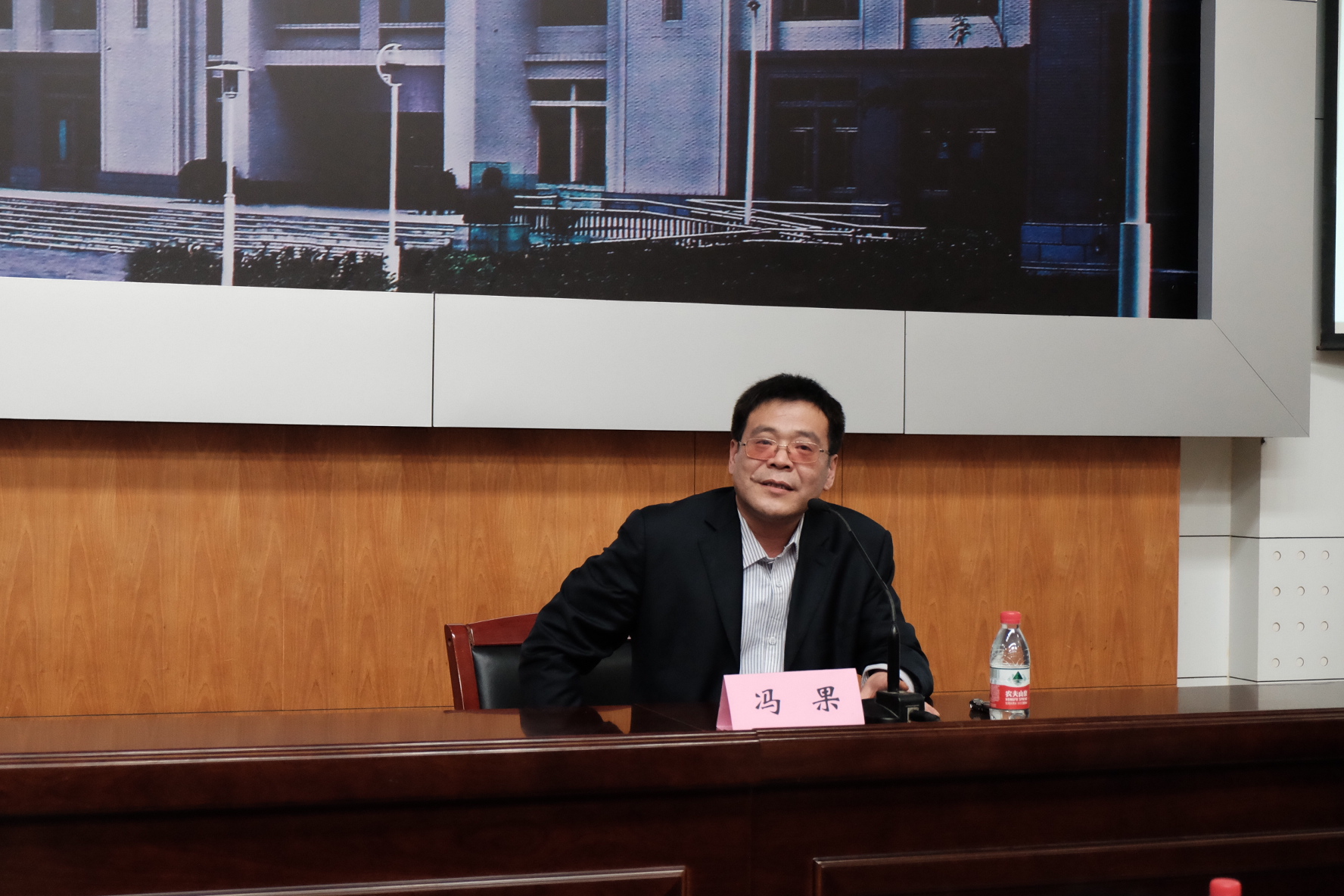 1479965638386511.jpg 1479965638386511.jpg